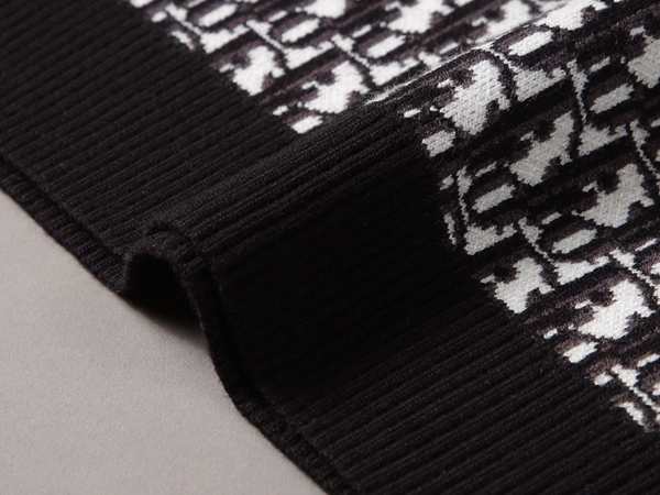 ブランドセーター全体デザイン